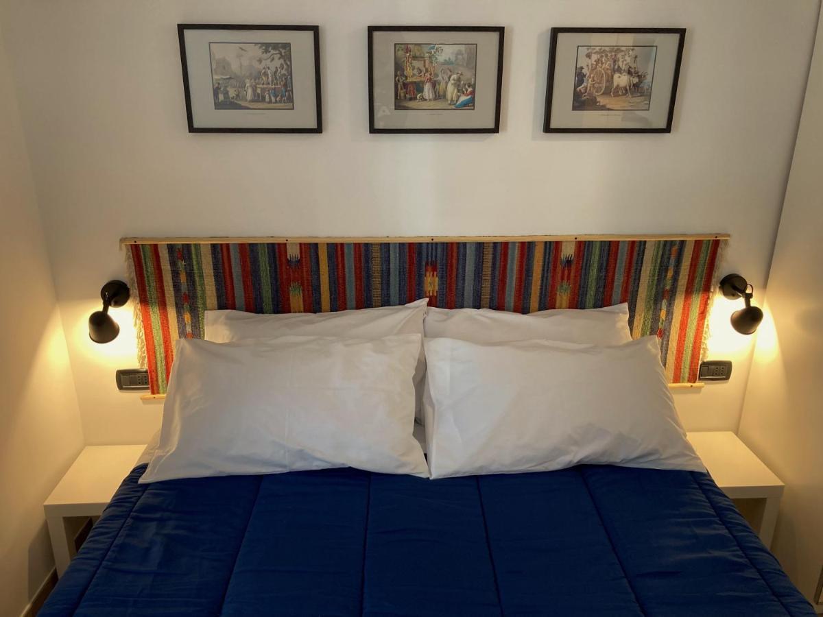 La Casa Blu Nel Cuore Storico Di Napoli מראה חיצוני תמונה